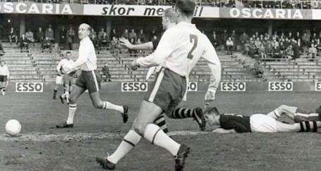 Sunday 20 October 1963, kl 13:30  AIK - IS Halmia 3-1 (2-0)  Råsunda Fotbollstadion, Solna