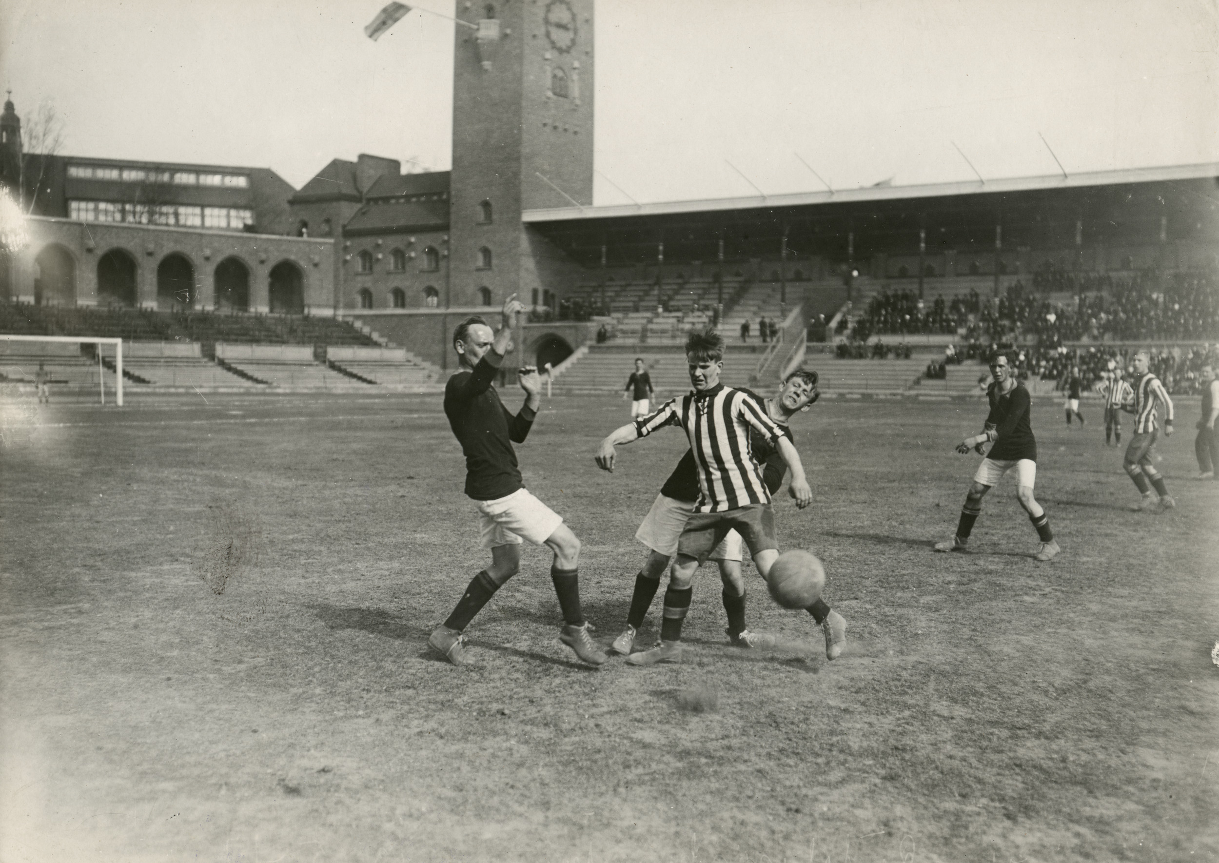 Sunday 13 May 1917  AIK - IFK Göteborg 1-0 (0-0)  Stockholms stadion, Stockholm