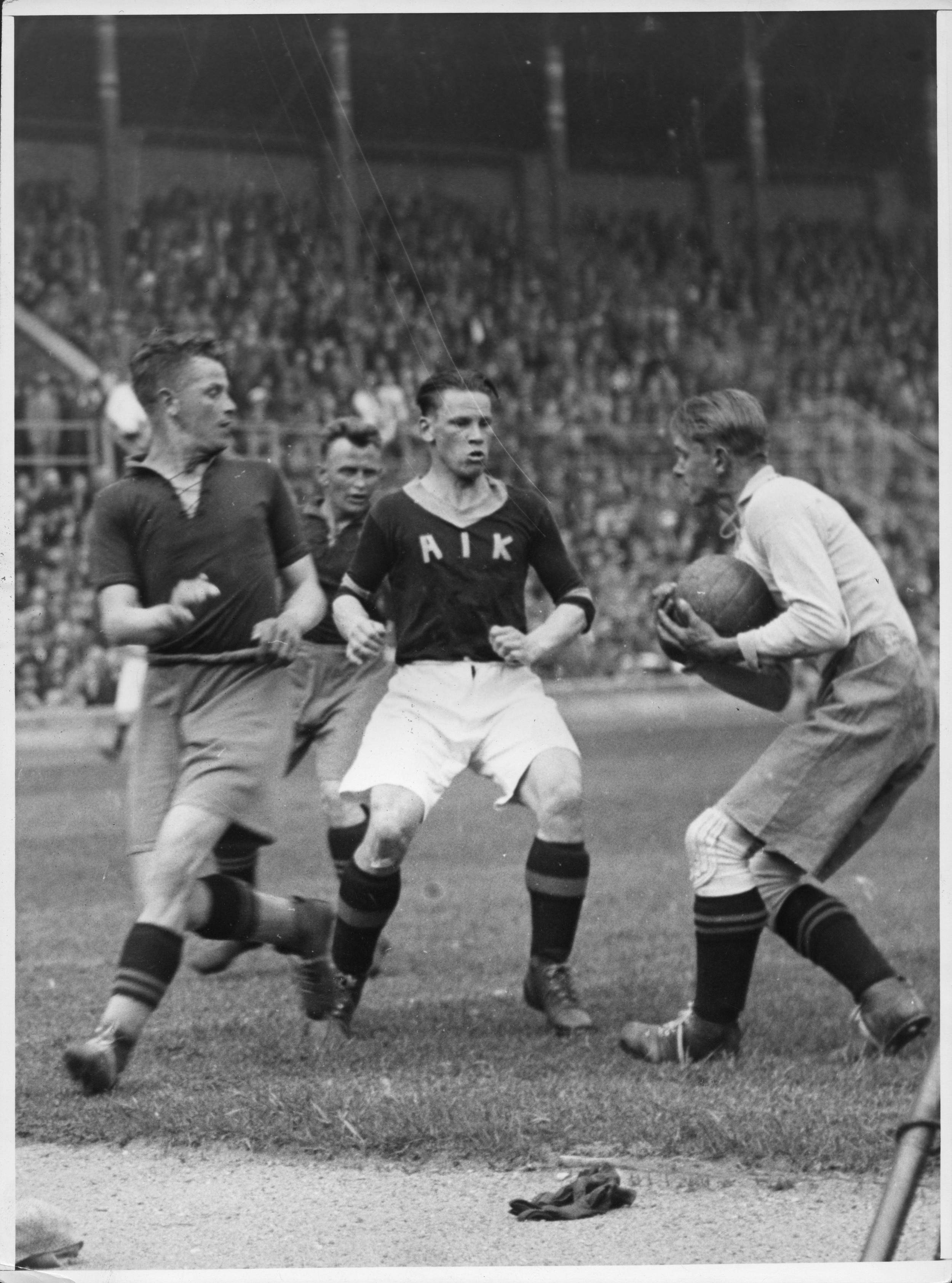 Monday 5 June 1933, kl 13:30  AIK - Helsingborgs IF 2-4 (0-2)  Stockholms stadion, Stockholm