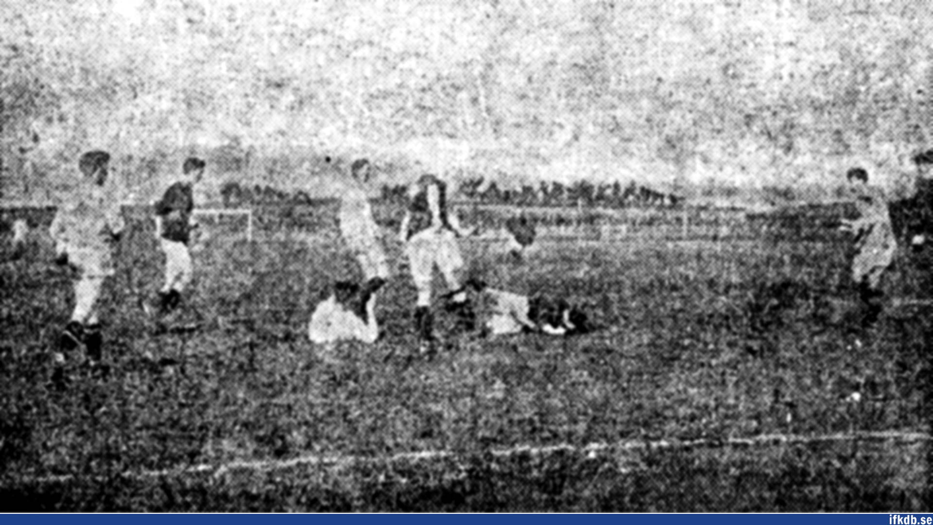 Sunday 15 November 1914  IFK Göteborg - AIK 4-3 (2-1)  Walhalla IP, Göteborg