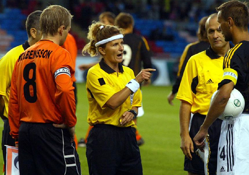 Thursday 14 August 2003, kl 20:30  AIK - Fylkir 1-0 (0-0)  Råsunda Fotbollstadion, Solna