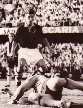 Wednesday 7 June 1961  AIK - Hammarby IF 3-1 (3-0)  Råsunda Fotbollstadion, Solna