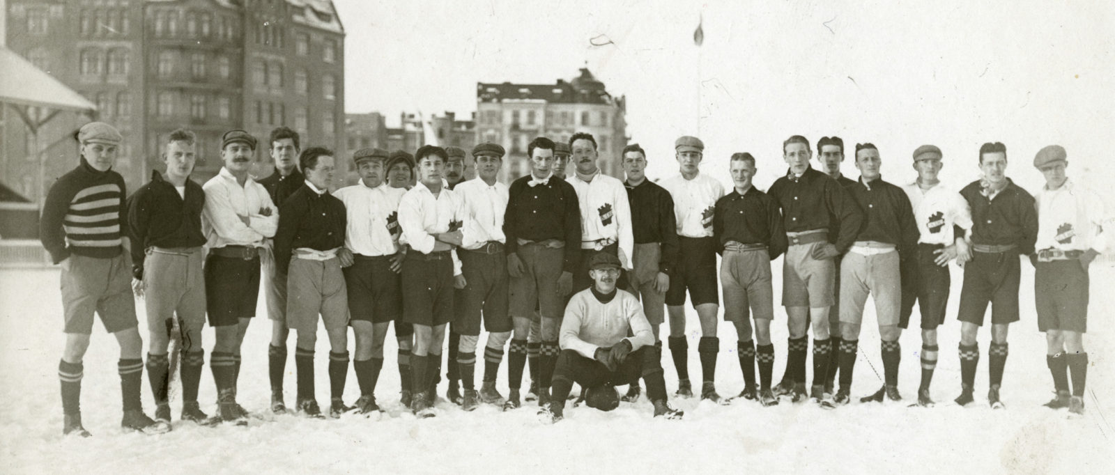 Sunday 27 November 1910  Örgryte IS - AIK 2-2 (0-0)  Walhalla IP, Göteborg