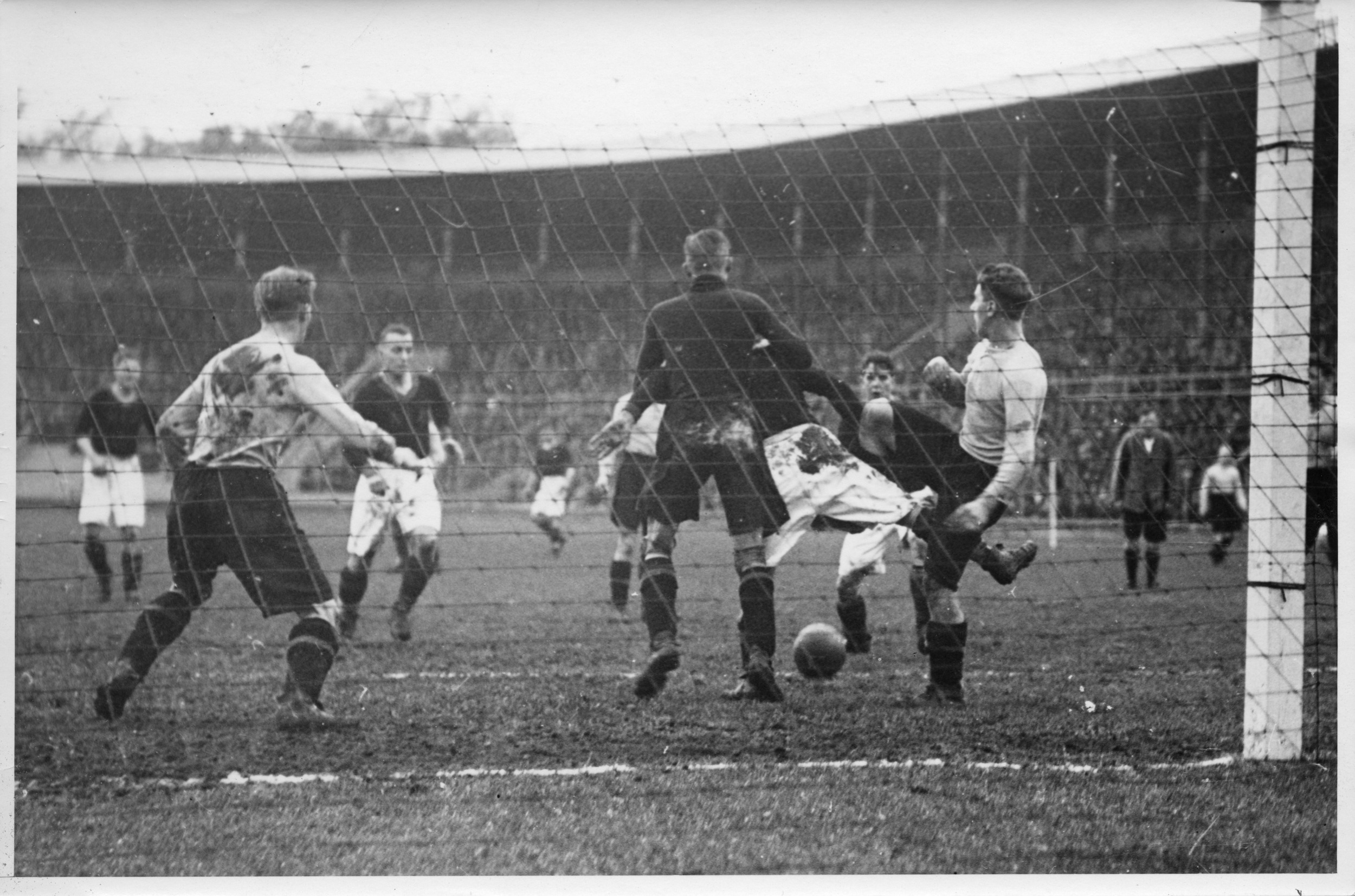 Sunday 27 October 1929, kl 13:30  AIK - IF Elfsborg 3-3 (0-2)  Stockholms stadion, Stockholm