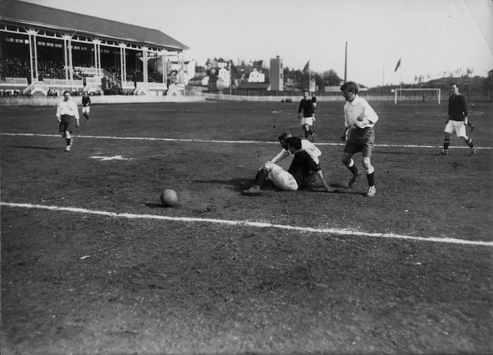 Sunday 25 April 1915  AIK - IFK Norrköping 4-2 (1-1)  Råsunda IP, Solna