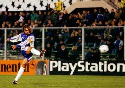 Tuesday 19 October 1999, kl 20:45  ACF Fiorentina - AIK 3-0 (2-0)  Artemio Franchi, Florens
